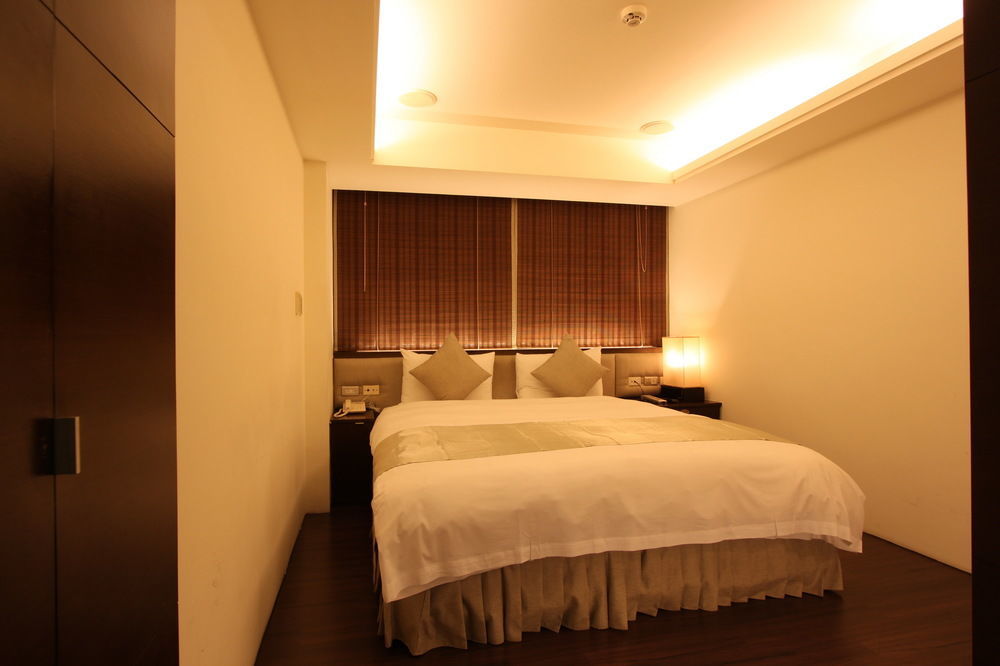 Shin Yuan Celeb Metro Hotel Синьчжу Экстерьер фото